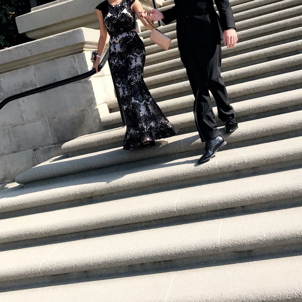 Windsor Prom Dress - Picture 2 of 5